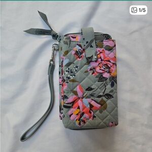 New Vera Bradley Multicolor Floral Rosy Outlook Smartphone RFID Wristlet Wallet